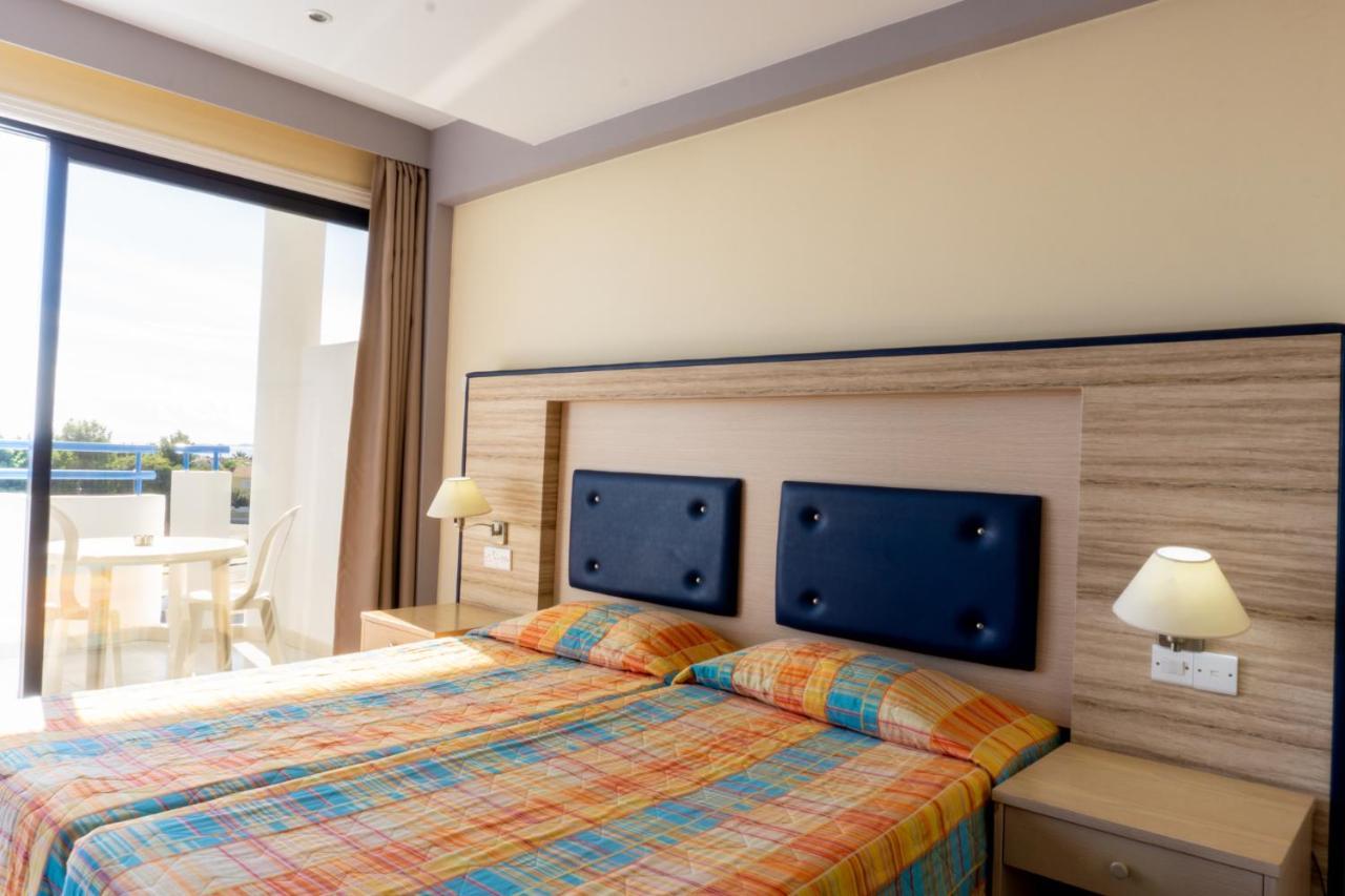 Mariandy Hotel Larnaca Exterior photo