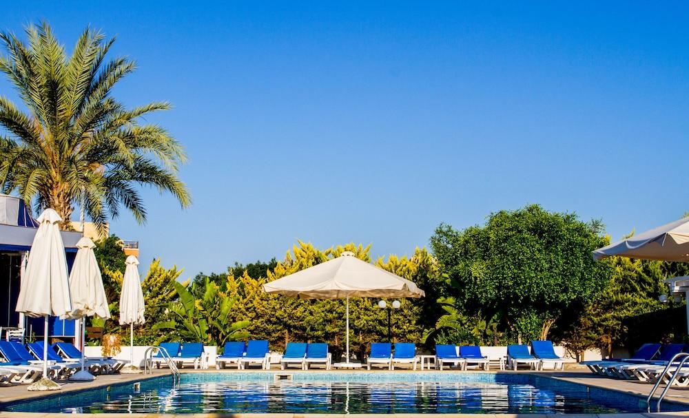 Mariandy Hotel Larnaca Exterior photo