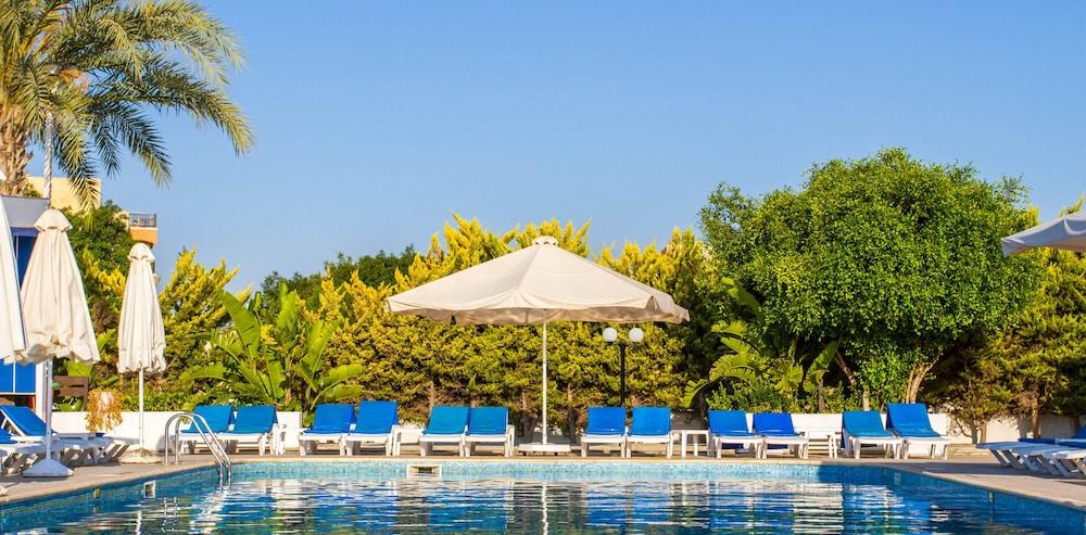 Mariandy Hotel Larnaca Exterior photo