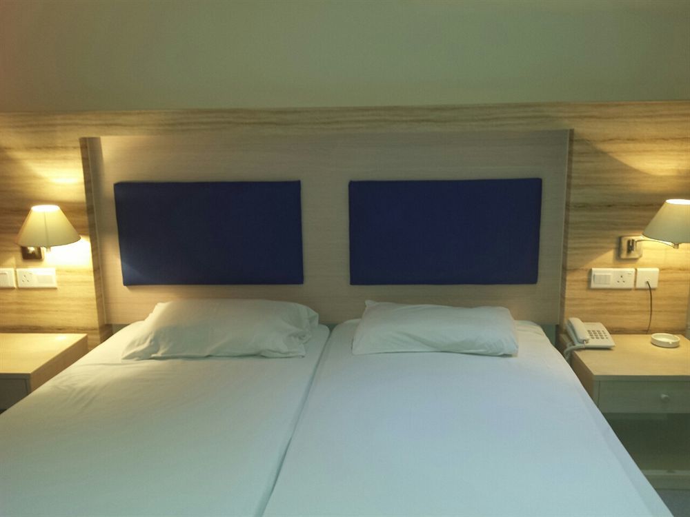 Mariandy Hotel Larnaca Exterior photo